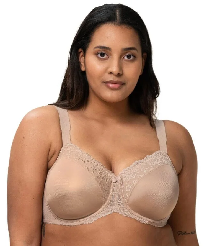 Triumph Ladyform Soft Minimizer Bra - Smooth Skin